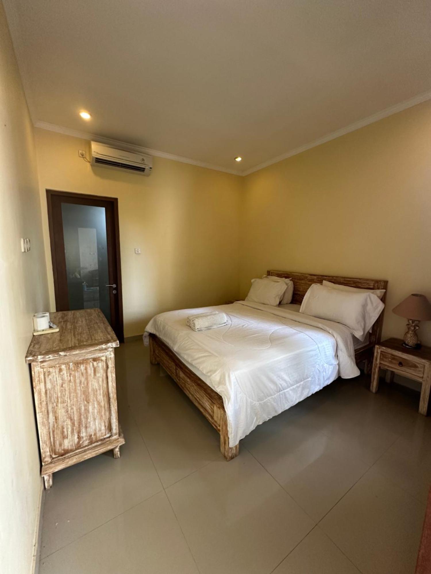 Dicky Guest House Batu Bolong チャングー エクステリア 写真